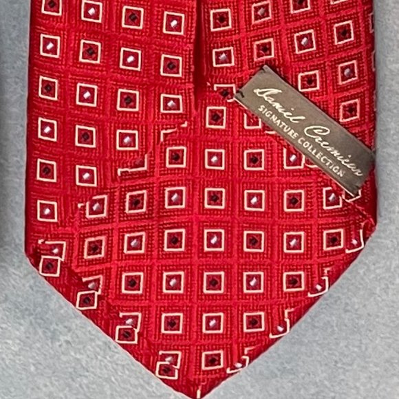 Bundle of 4. 3 Made in Italy and 1 Made in the USA 100% Silk Neckties. - Picture 7 of 13